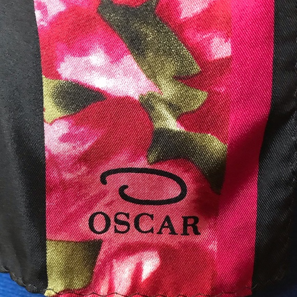 🍃🌸🌺🍃Oscar de la Renta Floral Scarf 🍃🌺🌸🍃 - Picture 7 of 8